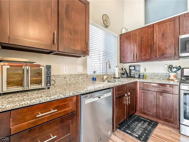 9530 Ruperts Ct — Photo 10