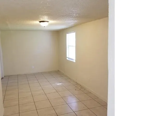 4037 10th Ave S, Saint Petersburg, FL 33711