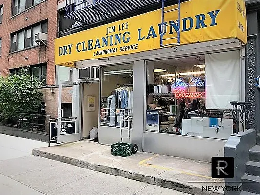 Rented by R New York | media 7