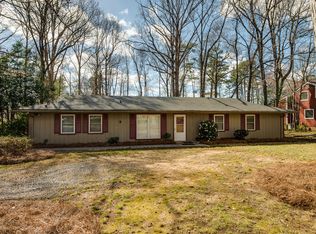 2300 Kimway Dr, Matthews, NC 28105