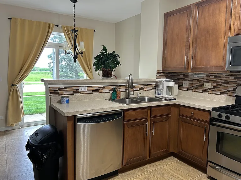 2265 Pembridge Dr — Photo 7