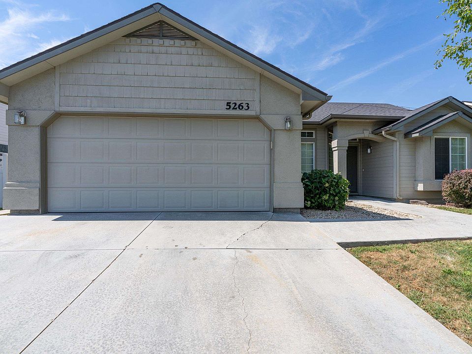 1st image of 5263 N Arezzo Ave
