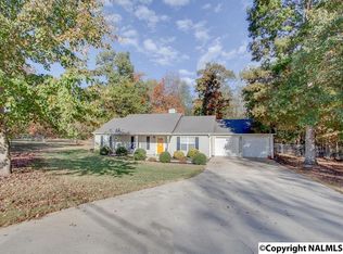 228 Old Country Ct, New Market, AL 35761