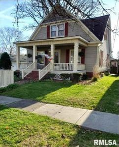 110 S Blair St, Virden, IL, 62690