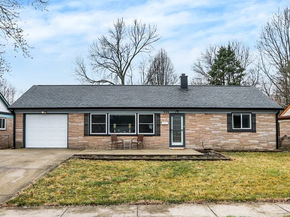 634 Park Dr, Greenwood, IN 46143