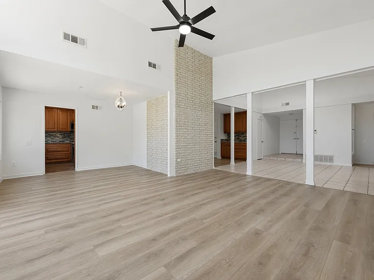 14545 Hillndale Way — Photo 7