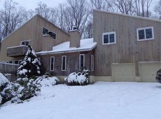 9 Oxford Ln, Long Valley, NJ 07853