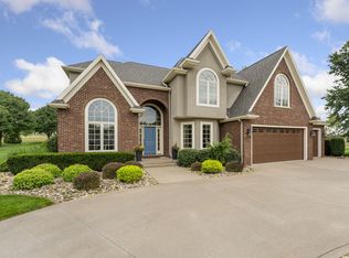 2603 Country Rdg, Muscatine, IA 52761