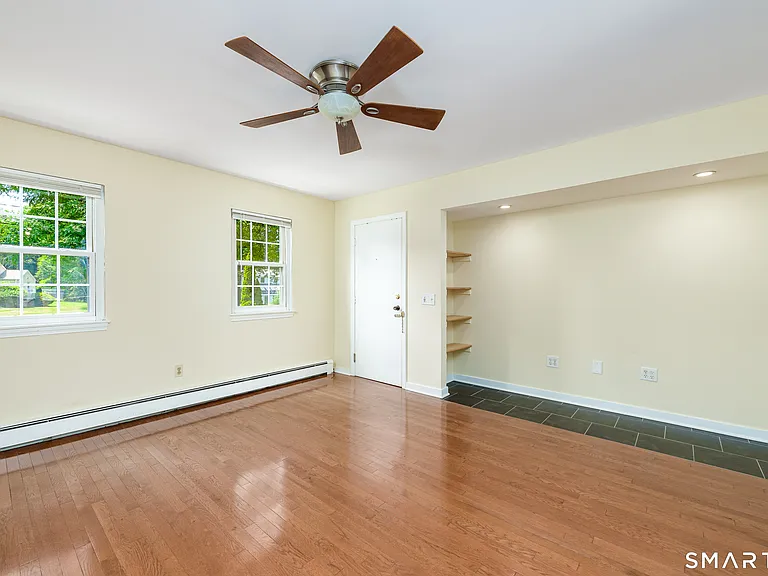 54 Willieb St #B — Photo 6