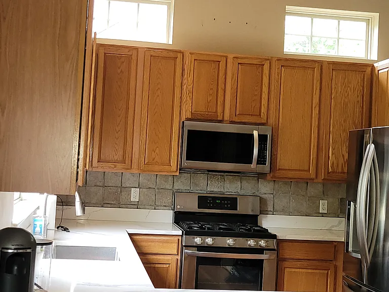 5689 Versailles Ave — Photo 42