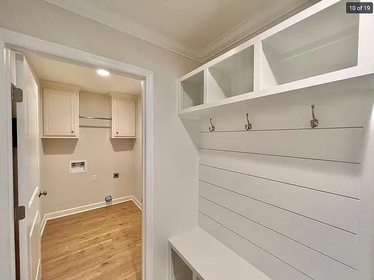 3965 Landings Cir — Photo 11