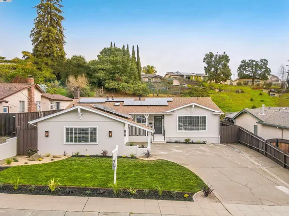 17976 Rockhurst Rd, Castro Valley, CA 94546