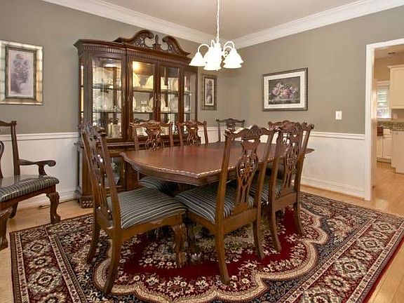 Separate Formal Dining