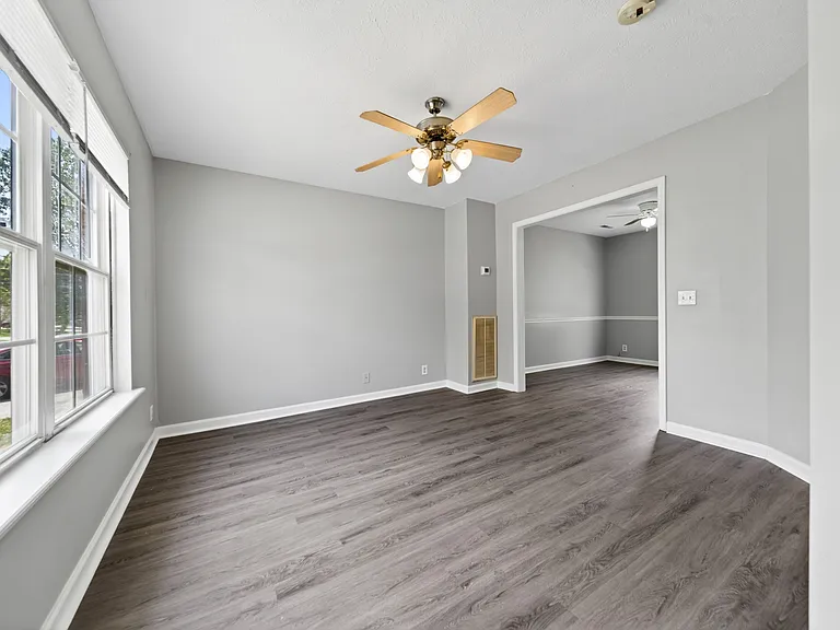 998 Tom Hailey Blvd — Photo 10