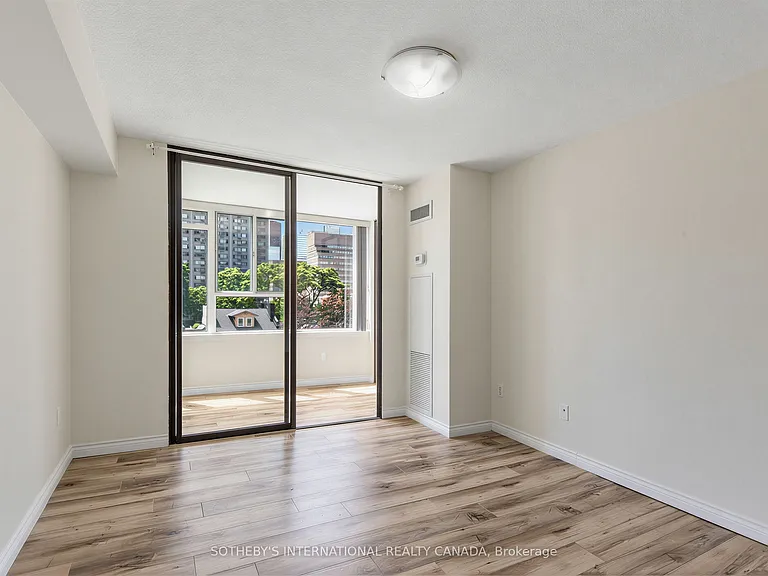 45 Carlton St #403 — Photo 21