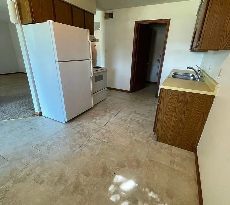 106 Southampton Dr #4601