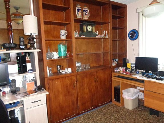 5th image of 1219 W Harter Ave