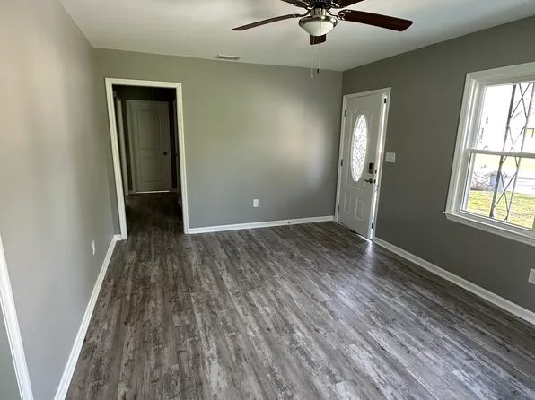 1507 Heron St, Savannah, GA 31415