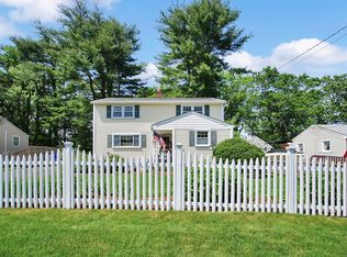 12 Laurie Dr, Enfield, CT 06082