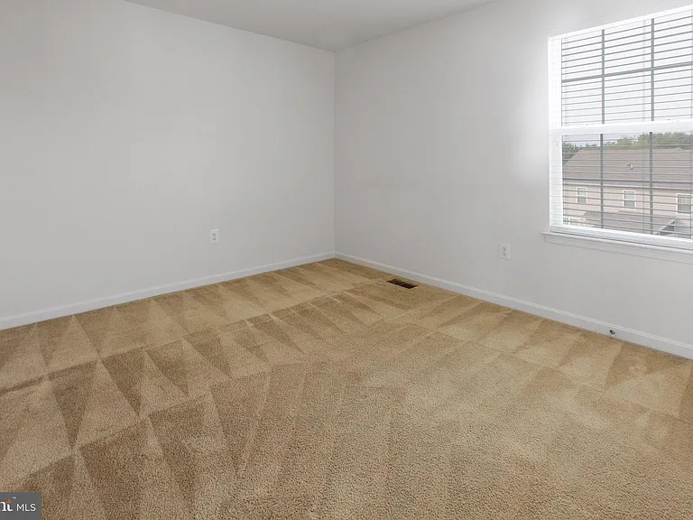 4 Cornerstone Dr — Photo 31
