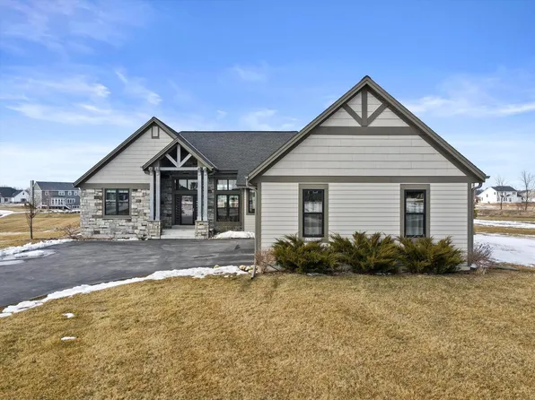W276N8948 Meadow COURT, Hartland, WI 53029