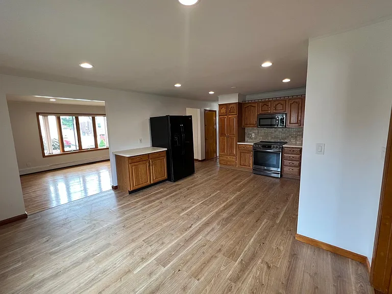 1 Gerry St #1 — Photo 3