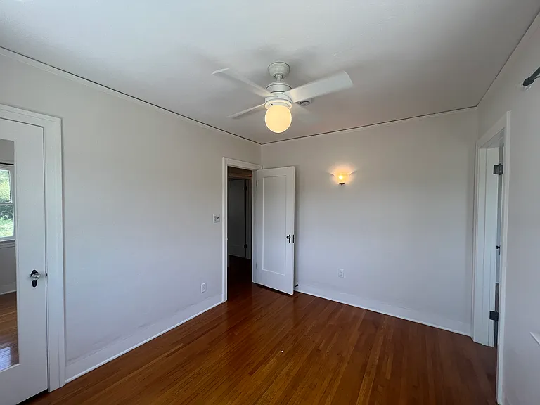 4966 Townsend Ave — Photo 24