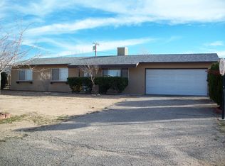 21961 Micmac Rd, Apple Valley, CA 92308