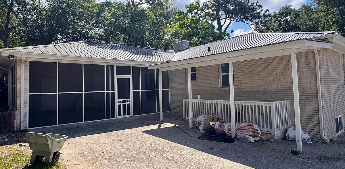Building Photo - 105 Bowling Ave