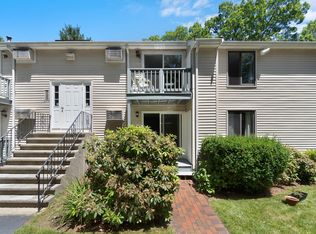 165 Chestnut St APT 2, Foxboro, MA 02035