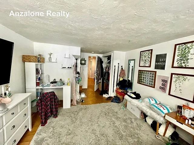 17 Thacher St #2 — Photo 7