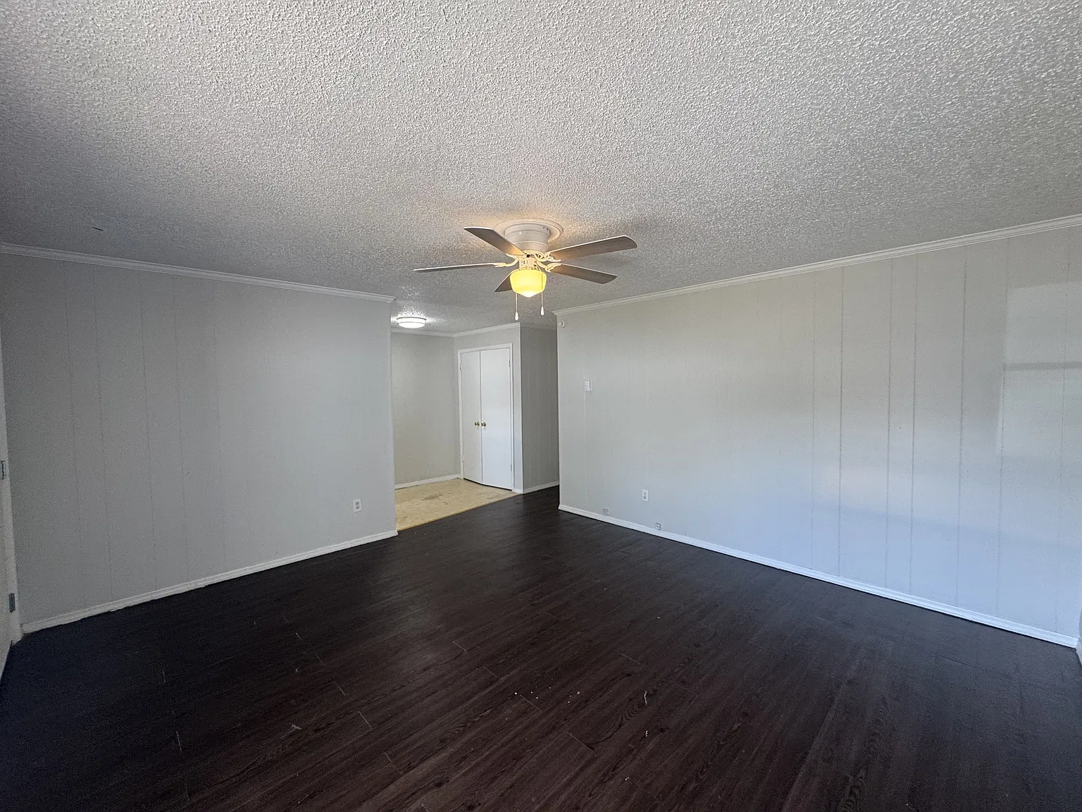 100 Georgia Place Apartments — Photo 4