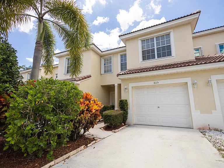 8115 Bellagio Ln — Photo 1