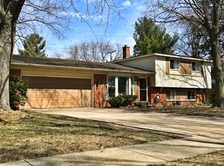 8658 Buffalo Dr, Commerce Township, MI 48382