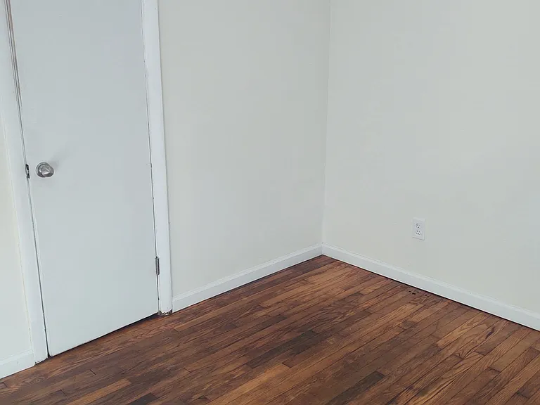5198 Albany Post Rd — Photo 17