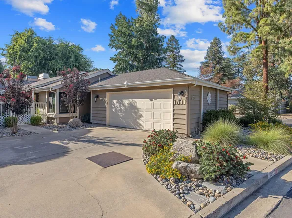 1811 S Stover Street, Visalia, CA 93292