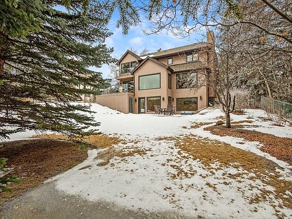 5th image of 16 Stratton Pl SW