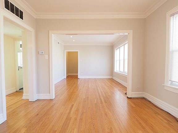 5th image of 2525 W Ardmore Ave APT 1E