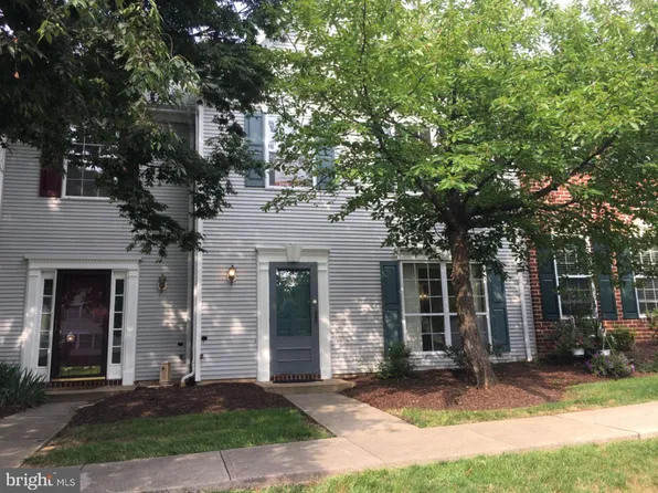 1965 Delancey St, Hellertown, PA 18055