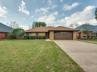 803 Twin Creek Dr, Mansfield, TX 76063