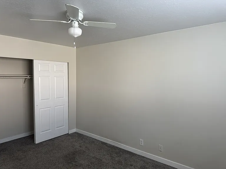 1431 Monroe Blvd #4 — Photo 8