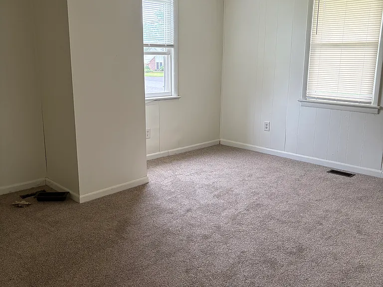 167 E Wolfert Station Rd — Photo 3
