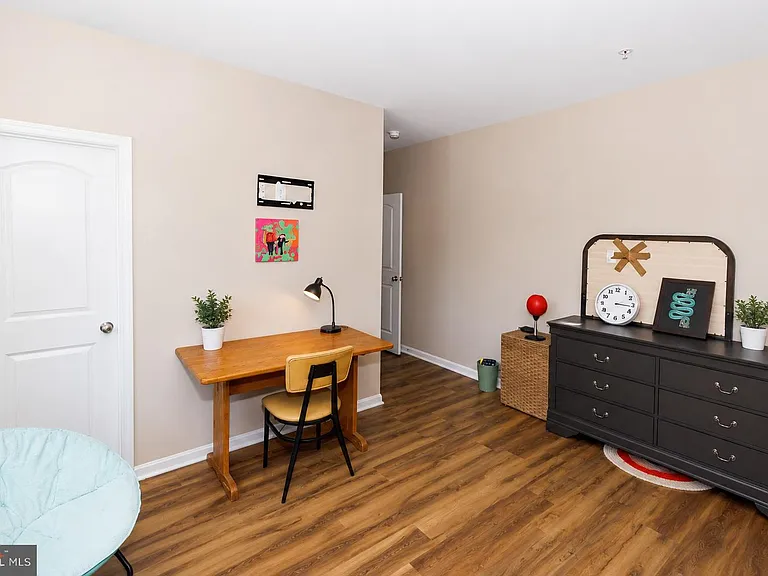 9203 Rice Ave — Photo 40