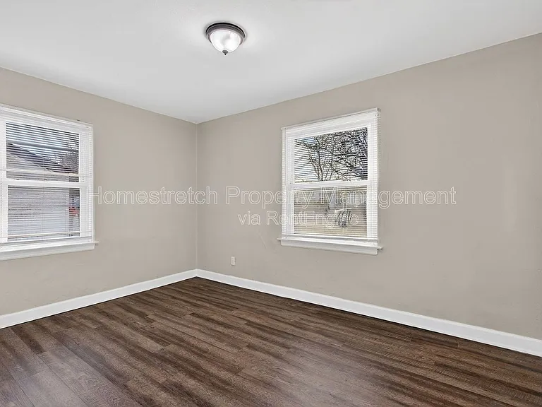 9868 Lorna Ln — Photo 12
