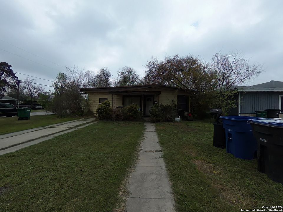 1st image of 303 E AMBER