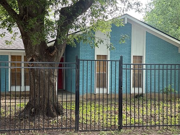 2nd image of 1608 Colony Creek Dr