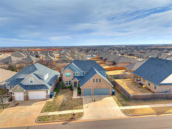 4th image of 14108 Center Village Way