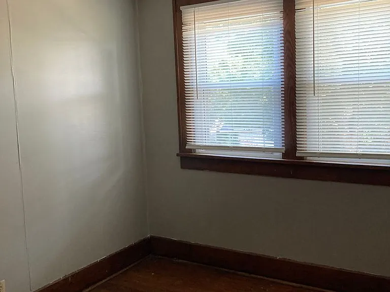 605 W Beechwood Ave — Photo 20