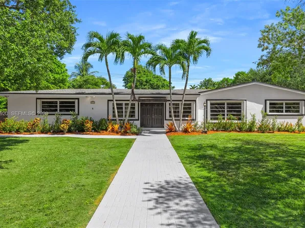 8261 SW 142nd St, Palmetto Bay, FL 33158