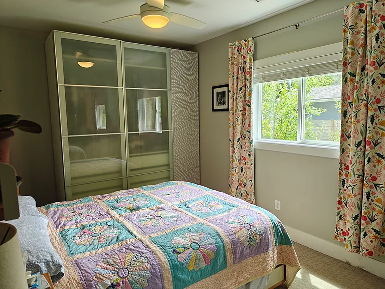 4703 S Thistle St — Photo 3